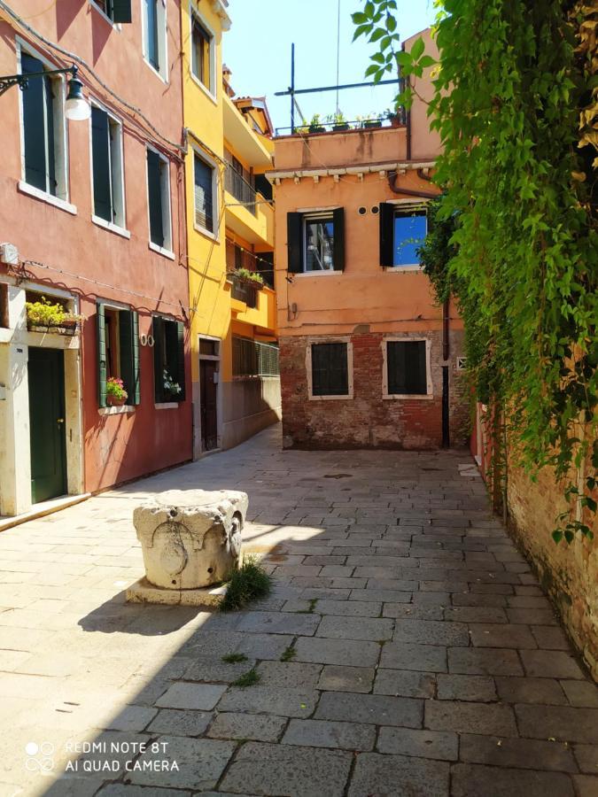 Casa Gialla Guest house